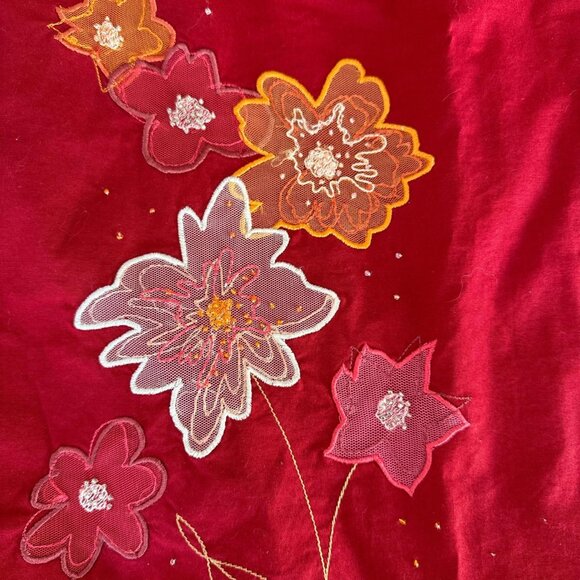 Susan Bristol Red Skirt With Beading and Floral Details Size 8 - Picture 2 of 11